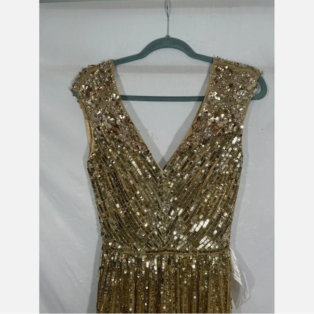 NWT $798 Mac Duggal [ 8 ] Sequin & Floral‎ Embellished Evening Gown Gold